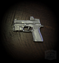 Load image into Gallery viewer, Massachusetts State Police Firearms Training Unit Challenge Coin