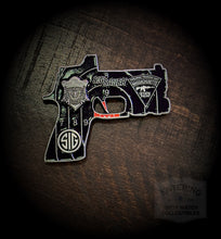 Load image into Gallery viewer, Massachusetts State Police Firearms Training Unit Challenge Coin
