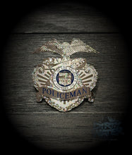 Load image into Gallery viewer, Replica LAPD Policeman Cap Badge
